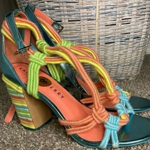 Katy Perry "The Rope" canvas strap Chunky heel sz 8